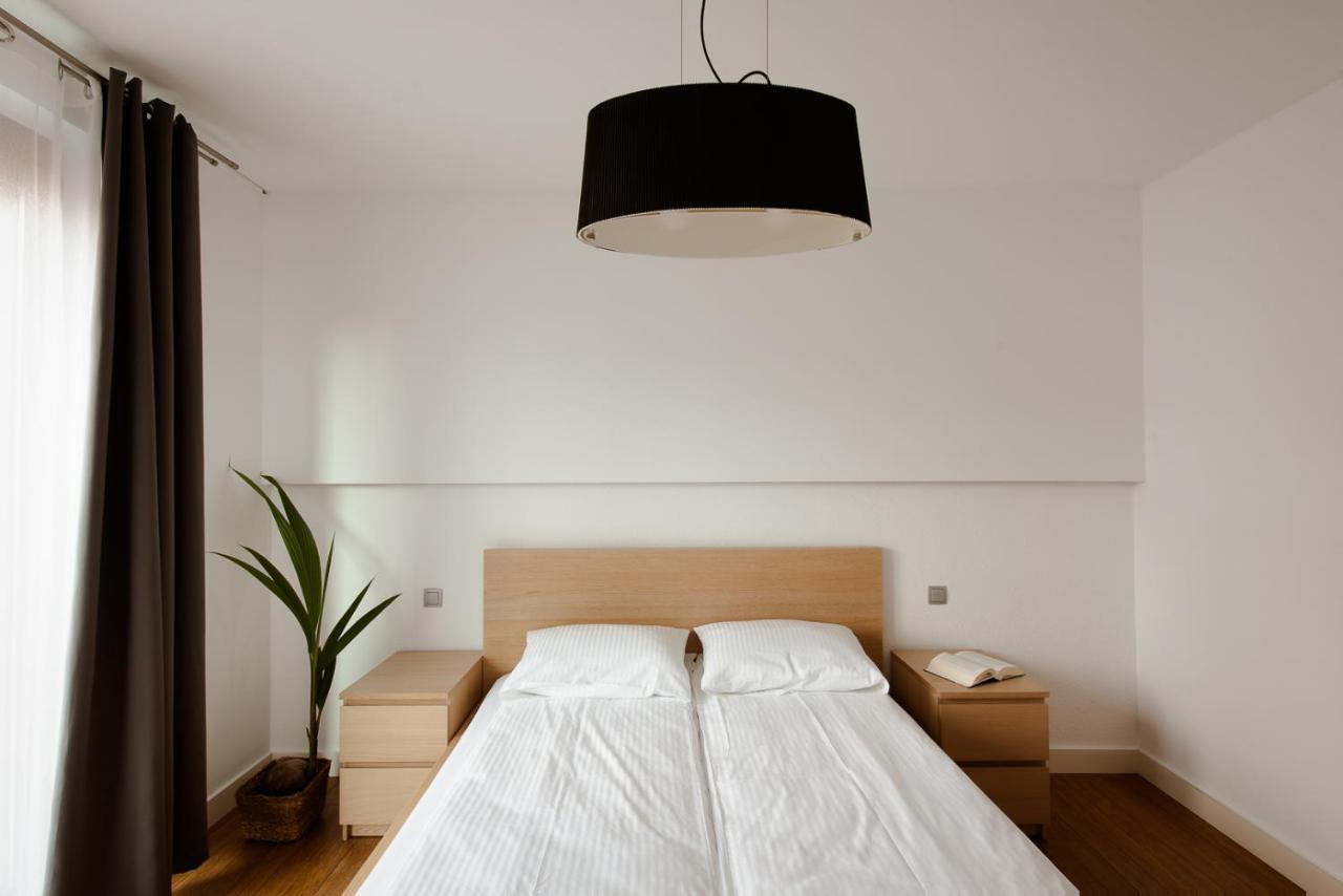 Spacious Apartment Close To Main Station / Galeria Krakowska Bagian luar foto