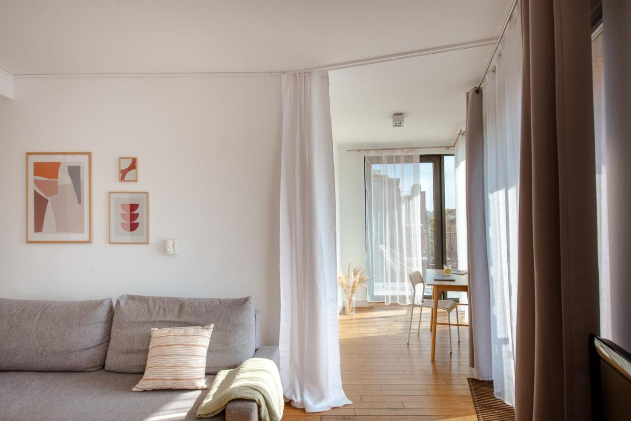 Spacious Apartment Close To Main Station / Galeria Krakowska Bagian luar foto