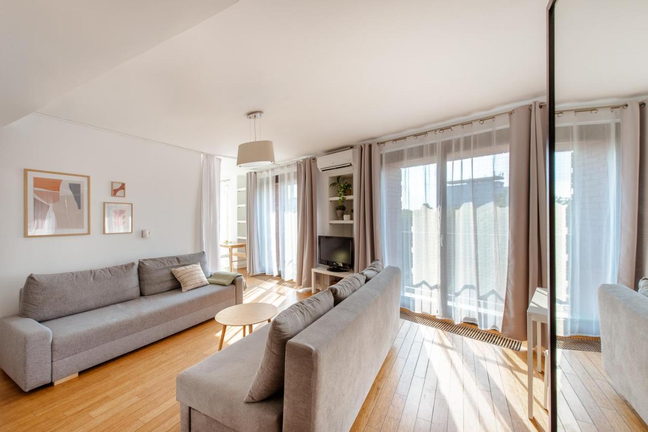 Spacious Apartment Close To Main Station / Galeria Krakowska Bagian luar foto