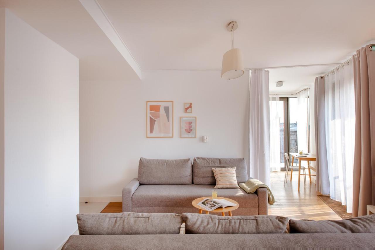 Spacious Apartment Close To Main Station / Galeria Krakowska Bagian luar foto